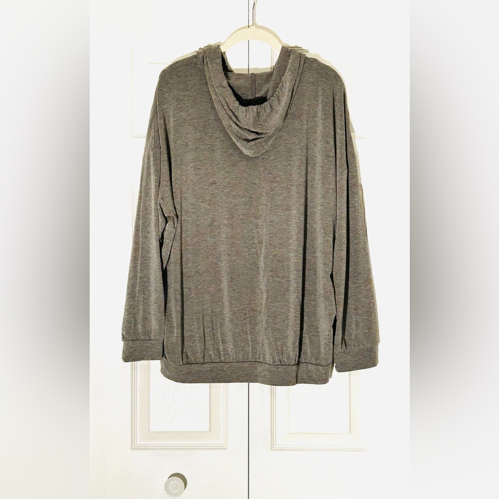 BP Gray Lightweight Slouchy Relaxed Long Sleeve Hoodie, Like New - Picture 4 of 6